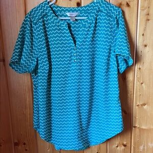 Women’s short sleeve blouse size XL